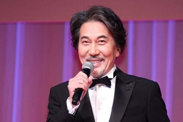 役所広司 稼げない役者を名優にした“恐妻のダメ出し39年間”