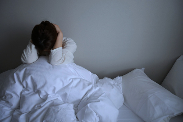 「大人のおねしょ」に健康リスク…「迷わず泌尿器科へ」と専門医