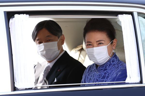 雅子さま天皇誕生日の勝負ドレスはとっておきロイヤルブルー