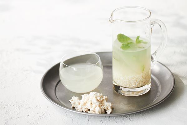 酵素たっぷり「こうじ水」のメリットを管理栄養士が詳しく解説