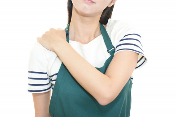 整体師教える肩こり原因「姿勢が悪いと酸素不足で疲労蓄積」