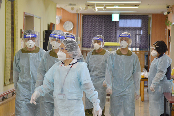 介護現場の怒り「厚労省“宴会課長”はセミナー開催を断ったのに」