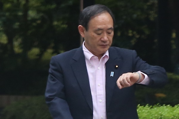 第4波認定も菅首相は渡米…「国民の命は二の次」と批判殺到