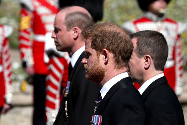 ヘンリー王子、今日にも渡米…「家族とは決別か」と憶測も