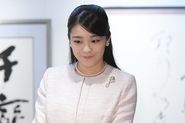 眞子さま 金銭トラブルに積極介入の衝撃「皇室の信頼崩れる」