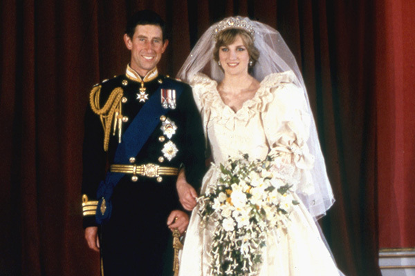 ダイアナ妃のウェディングドレス、当時の居城で一般公開へ