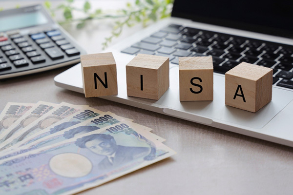 ほったらかしでOK！「つみたてNISA」を始める5ステップ