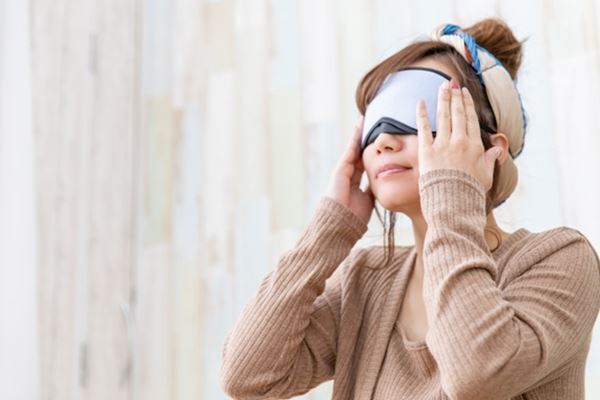 ドライアイ解消！ 眼科医教える目の“アブラ掃除”で視力も回復