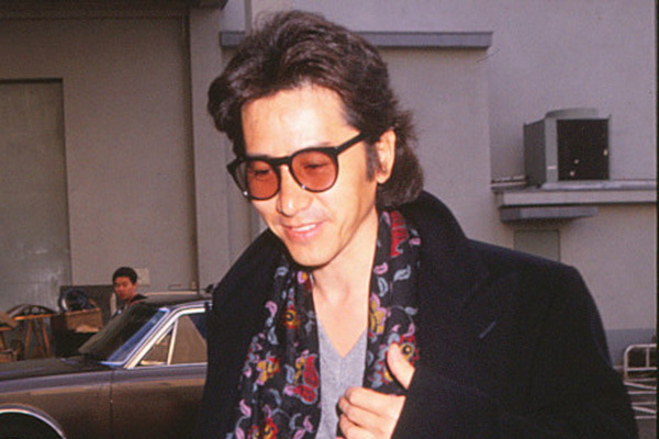 追悼・田村正和さん　安田成美との二人乗りロケ写真＆秘話