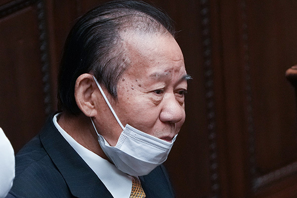 政治とカネはきれいに？二階幹事長の発言に「どこが」の声