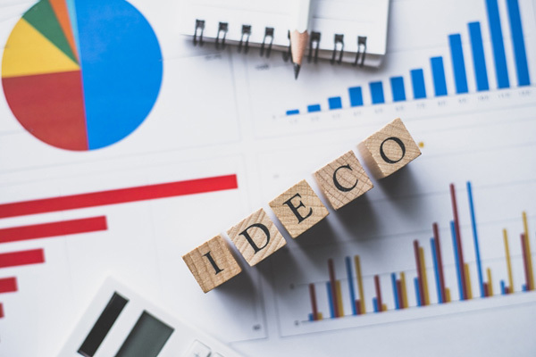 50代からのiDeCoで！定年までに老後資金1000万円作る方法