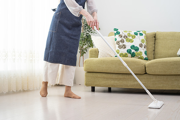 医療現場がやっているダニ撃退掃除術「換気、水拭きはNG」