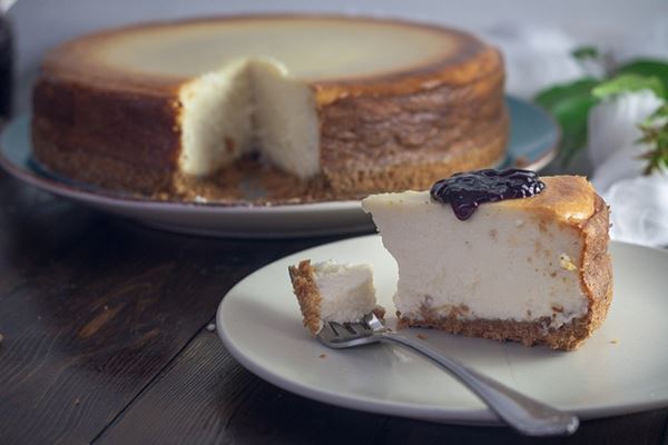 「父の日のケーキを食べた」息子を殴り殺した男に禁固20年