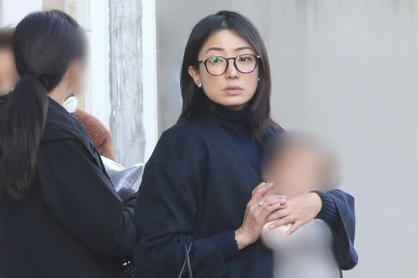 吉川ひなのに菅野美穂も…芸能人の私生活暴露が加速する背景