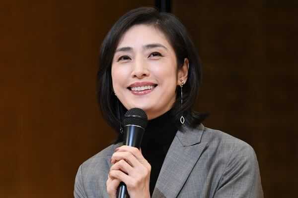 桃井かおりも虜に…天海祐希　先輩女優たちから好かれる理由