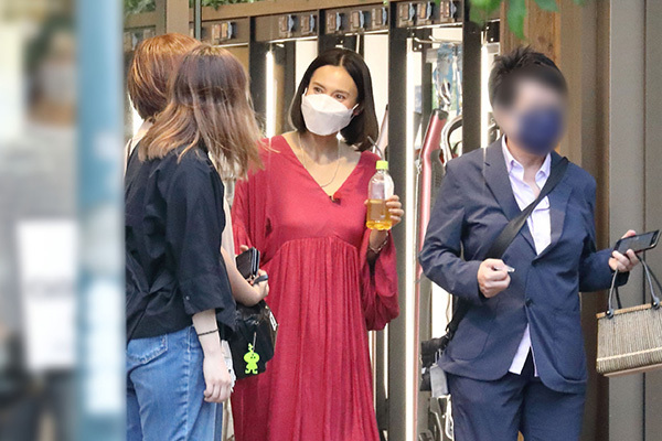 中谷美紀“出稼ぎ”帰国奮闘に音楽家夫の苦境…コロナで失業状態に