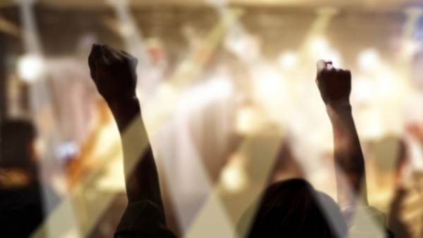 ロッキン中止で不安高まるフジロック…新潟県医師会は「中止要請ない」