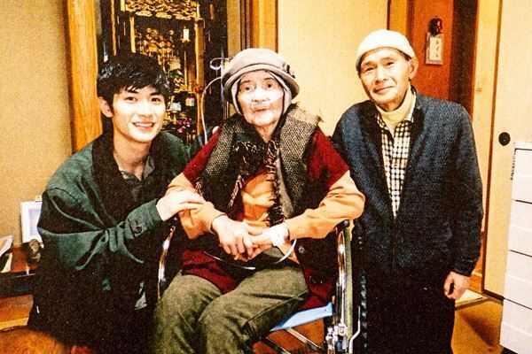 「真摯で純真な人だった」一周忌迎えた三浦春馬さんの残した愛