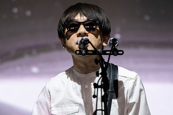 終わらぬ小山田騒動…バンドメンバーが批判的なファンをブロック