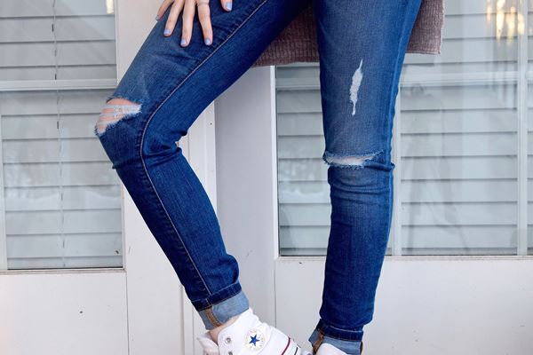 インド人の少女が「ジーンズを穿いた」と叱責、殴り殺される