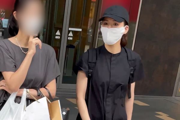 綾瀬はるか　五輪CM女王の意外な夕食…千円親子丼を持ち帰り姿