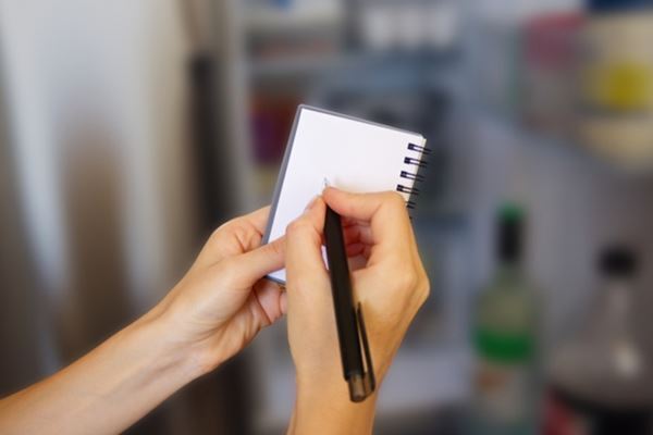 余る、足りない…難しいまとめ買いは「食品ロスメモ」で攻略！