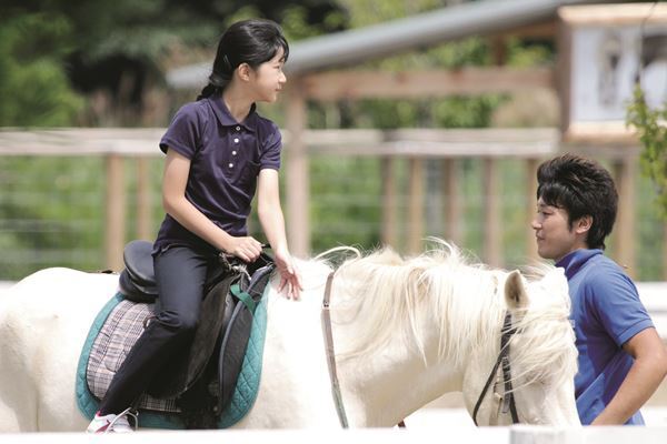 愛子さまが乗馬、秋篠宮さまは宙返りを…皇族方の“五輪スポーツ”姿