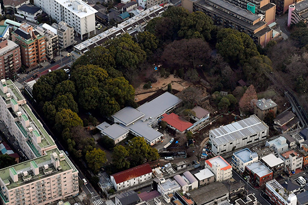 五輪のために強行　上皇ご夫妻も危険にさらす羽田新ルート