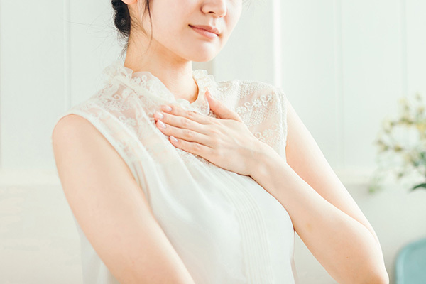 「肺炎で苦しむ例多い」40代のコロナ重症者急増に医師が警鐘