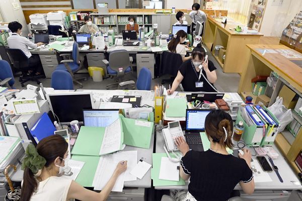 「陽性から1週間後に食料品が…」都内の自宅療養者語る地獄の日々