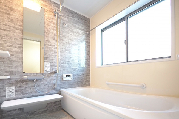 ひざ痛とおさらば！医師が教える「お風呂でじわじわ屈伸」