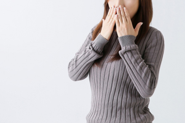 口臭で体の不調わかることも…「無理なダイエット時の臭いは？」
