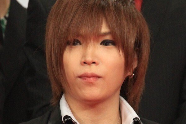 鬼龍院翔　入籍直後の“10年二股交際”報道に「クズすぎ」「最低」と相次ぐ失望