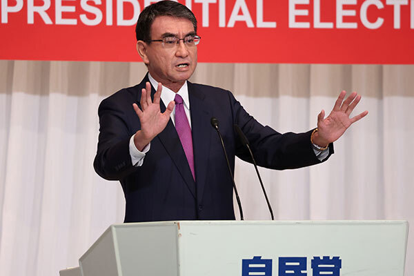 河野太郎氏“年金の財源は消費税”発言に「勘弁して」と経済政策に高まる不安