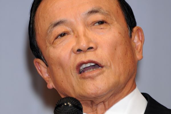 麻生財務相　行動制限の効果に苦言も「無責任すぎる」と批判殺到