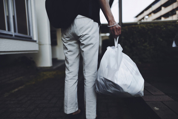 夫が動く家事指示の出し方「燃えるごみは火金の朝8時半までに出して」