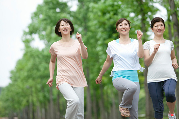 コロナ禍でペンギン歩きになってない？「ライオン歩きのすすめ」