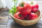 トマトは朝、納豆は夜に！食べる時間で栄養効果が変わる食材15選
