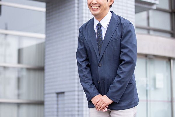 「させていただきます」の氾濫に違和感…美しい敬語は？