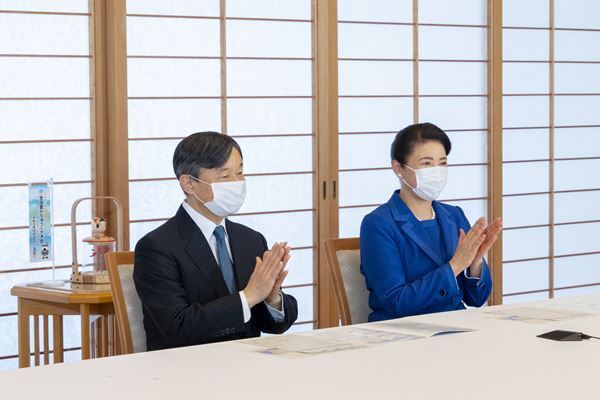 雅子さま新居で初！リモート式典で見せられた“青”の心配り