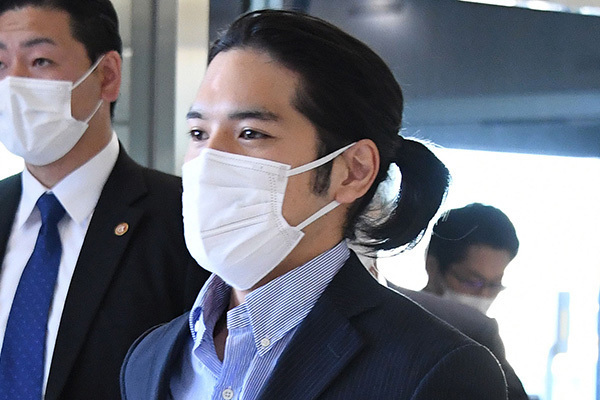 小室圭さん　海外メディアから相次ぐ同情…追及逆手に“被害者”アピールの可能性も