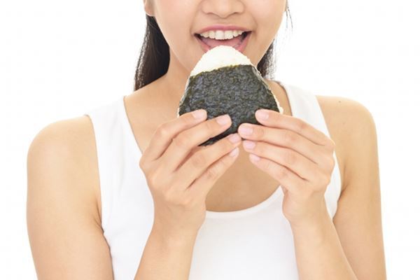 21日継続を目標に！栄養満点なのに太りにくい「おにぎり」レシピ
