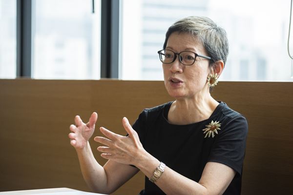 レジ打ちからホテル社長へ　元専業主婦社長が語る「埋もれた人材」