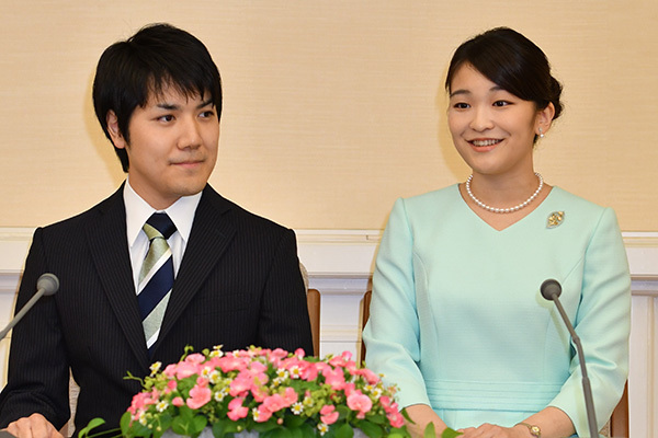 小室圭さんと眞子さま　夜空に「十三夜」の名月が…3年ぶり再会のロマンチックな偶然