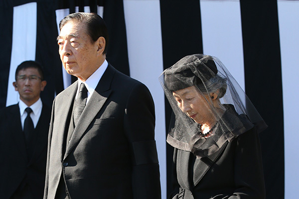 “けいさん”との間に長男が…夫との姿は見ない…元女性皇族たちの今