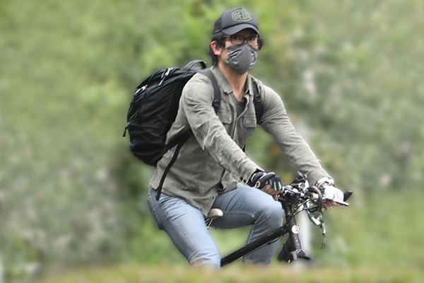 内野聖陽「絶望を与えてしまった」紫綬褒章の陰に亡き父への贖罪30年