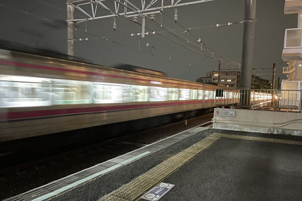 “第2の京王線事件”から身を守る心得…専門家が「10両編成なら4、7両目」の乗車を推奨する理由