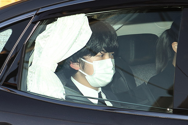 悠仁さま　佳子さまも姉夫妻を全面支援…懸念される“小室さん問題”の影響