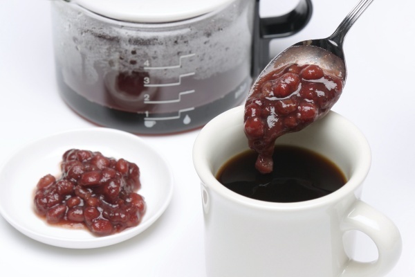 食物繊維とオリゴ糖が豊富！医師が推奨「あんこコーヒー」