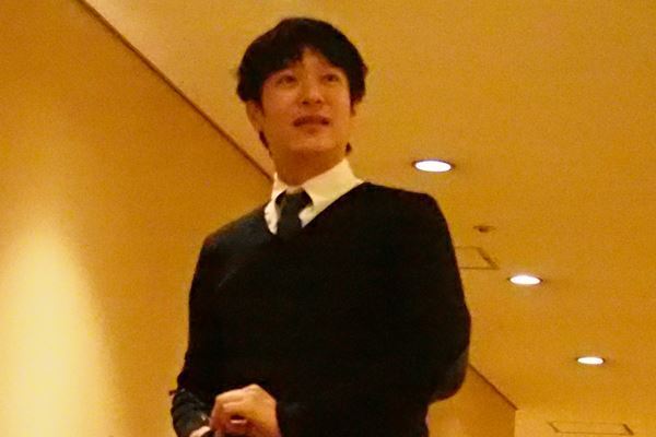 妻夫木が涙の胴上げ、堺雅人は超地味服…芸能人が大集結！狂宴の歴代大河打ち上げ現場